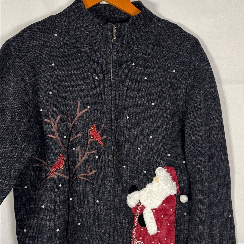 Mandal Bay Festive Black Sweater with Santa and Cardinal Design size large - Picture 3 of 7